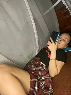 Ivy_Trix2のライブXXXチャット