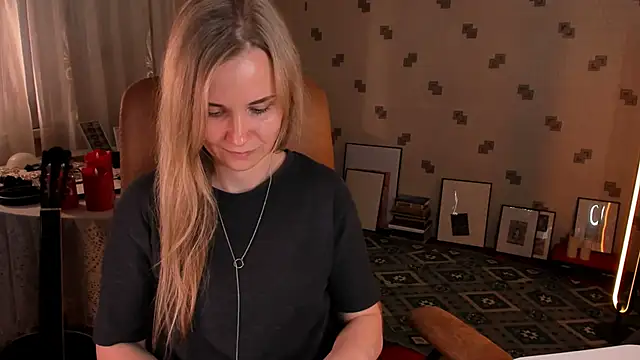 MiaSparkes: онлайн-секс-чат