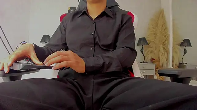 DylanRoyce_'s Live XXX Chat