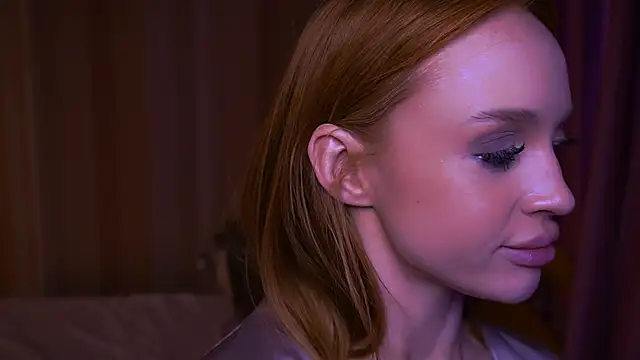 Redhead_Shark_new: онлайн-секс-чат