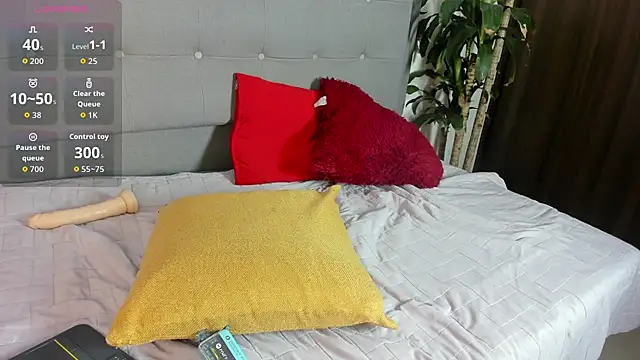 Lyn_pamplon élő XXX-chatje