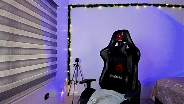 ransoj Live XXX-chat