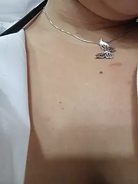 SARA_21-'s Live XXX Chat