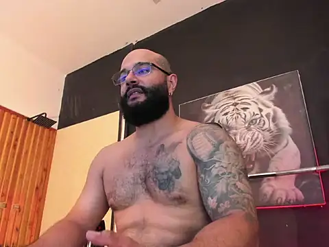 Chatroom XXX en direct de Luke__09