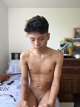MaxiWildd Live XXX-Chat