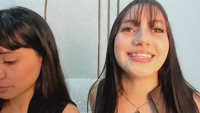 Živý XXX chat twodesiressary