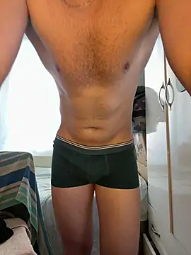 Kissbiceps Adlı Modelin Canlı XXX Sohbeti