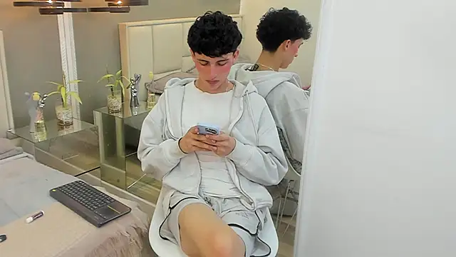 thom_ames Live XXX Chat