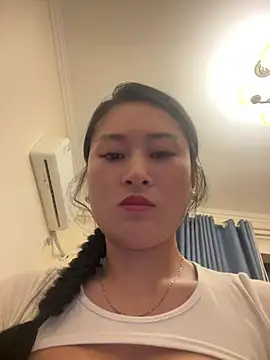 Yolanda9 live XXX chat