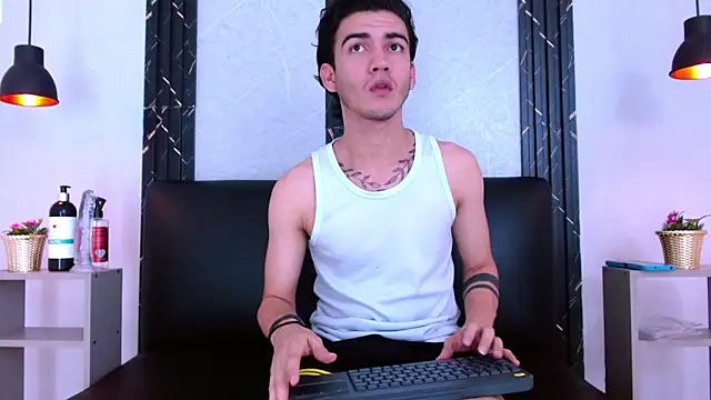 Feiccer_Castquer's Live XXX Chat