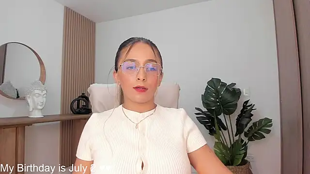 Онлайн чат XXX wandathompson_