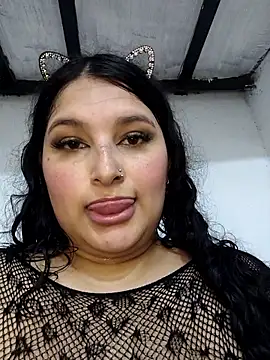 צ'אט XXX בשידור חי של Maddy_k