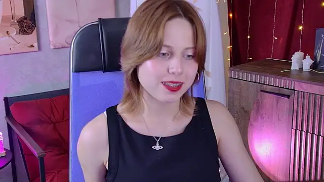 Chat +18 de VivienneHebert ao vivo