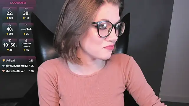 دردشة CathyAdams الجنسية المباشرة