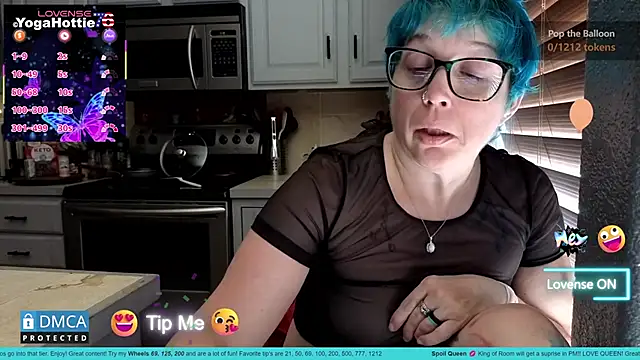 YogaHottie76's Live XXX Chat