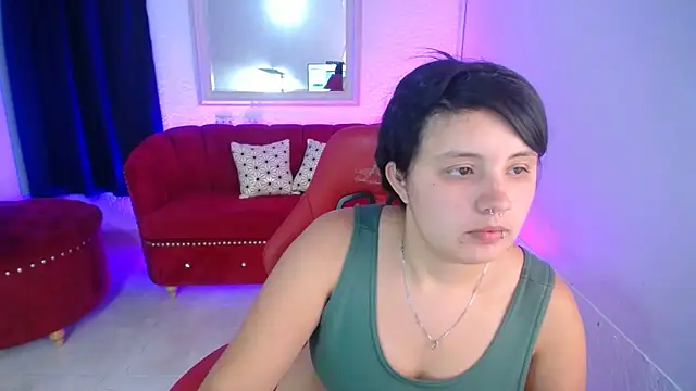 Chat +18 de nathaly_low1 ao vivo
