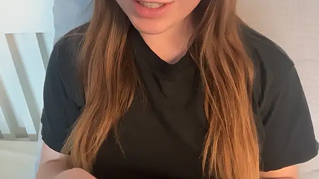 LucyschicktのライブXXXチャット