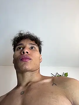 NelModel1 现场XXX聊天