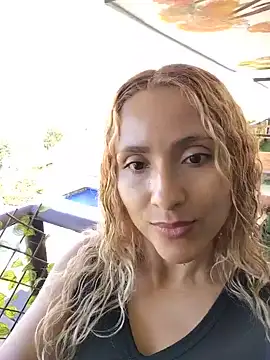 JhordanAndDanna's Live XXX Chat