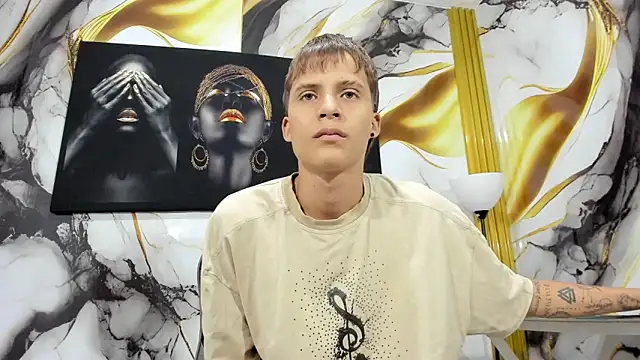 mono_blonde Show Webcam