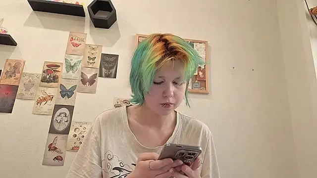 LittleKittenStar's Live XXX Chat