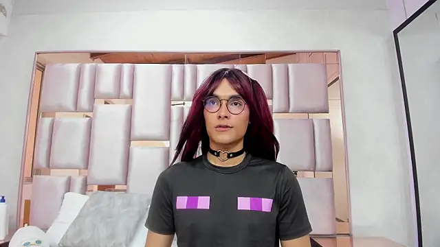 MiaBuny Adlı Modelin Canlı XXX Sohbeti