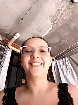 Camilatinass_ 现场XXX聊天
