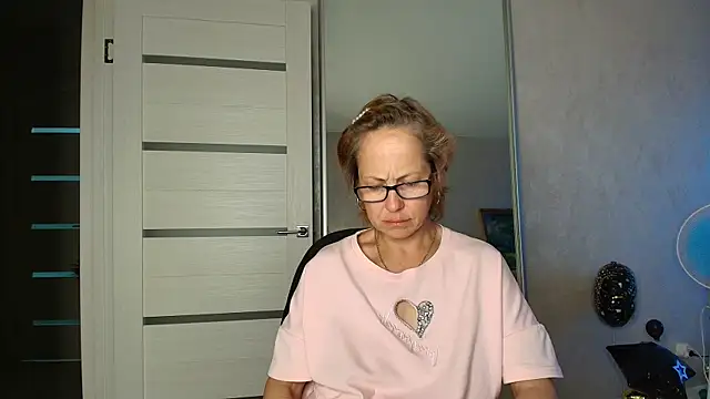 Živý XXX chat LioraWeiss