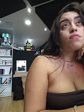 Chat XXX Live MissNyraSecret