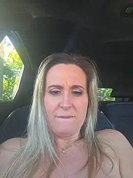 Malicia-hot Live XXX-Chat