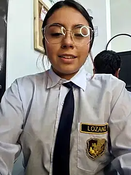 Angela__05 élő XXX-chatje
