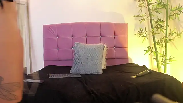 Kenya_carper's Live XXX Chat