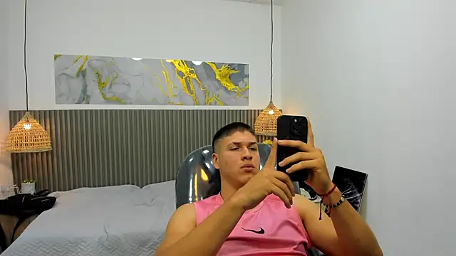 AlessandroFranco 即時 XXX 聊天