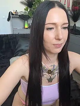 Trixie-Tainted Live XXX-Chat