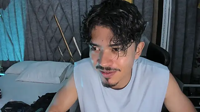 Chat XXX en directo de NicolaiKarav