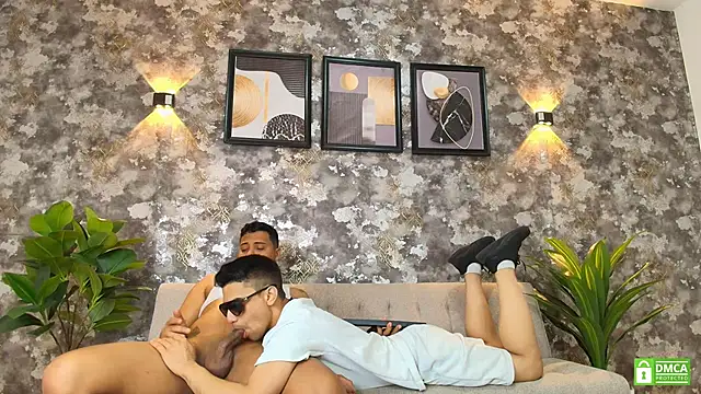 Chat +18 de Alejandro_and_Deiby ao vivo