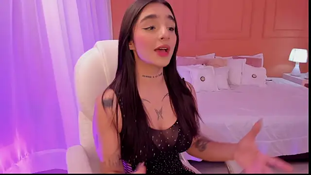 Abriil_cuteen Live XXX chat