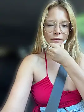 دردشة AnastasiaAniess الجنسية المباشرة