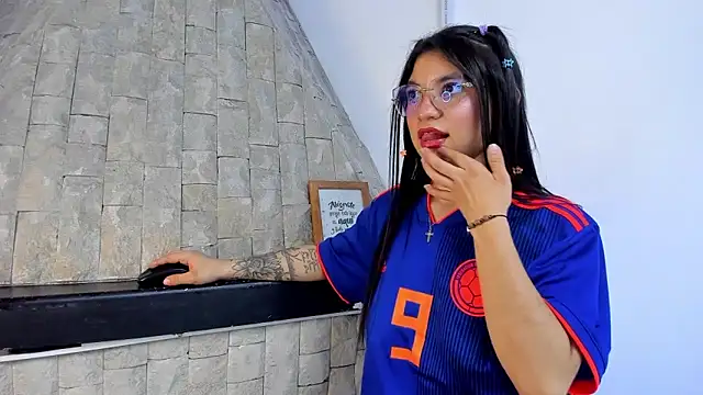 Živý XXX chat LindaCatalina_