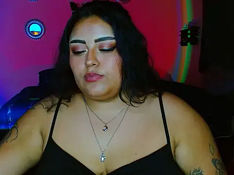 LunaAddittion Chat XXX live