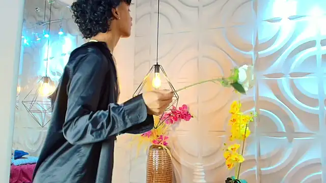 دردشة AlanCutee الجنسية المباشرة