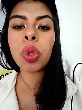 SOFIA-11_ live XXX chat