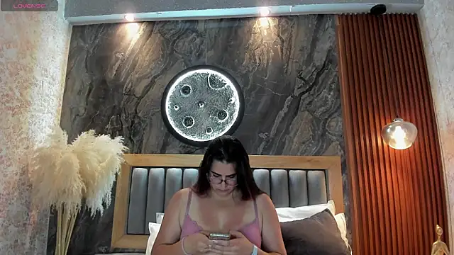 BellaPeers_ Chat XXX in diretta