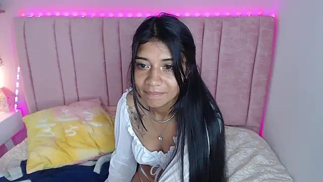 Shamel_Brm Adlı Modelin Canlı XXX Sohbeti