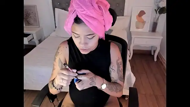 Aisha_Haddad 라이브 XXX 채팅