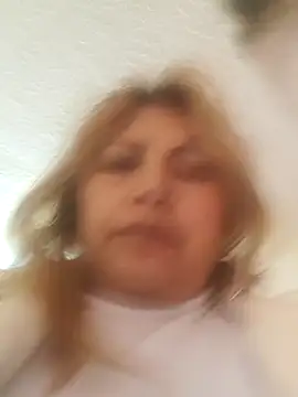 Kazsandraa – Naživo XXX chat