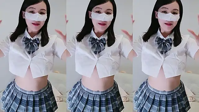 queen__apple: онлайн-секс-чат
