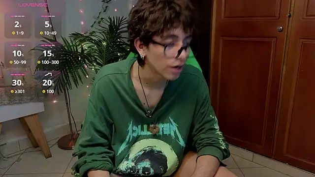 Matty_Sparkk Adlı Modelin Canlı XXX Sohbeti