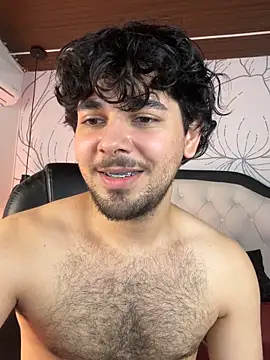 Samir_bear élő XXX-chatje