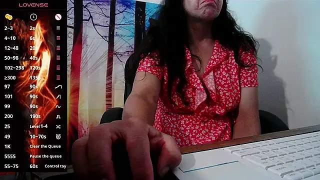 Whisperingfire's Live XXX Chat